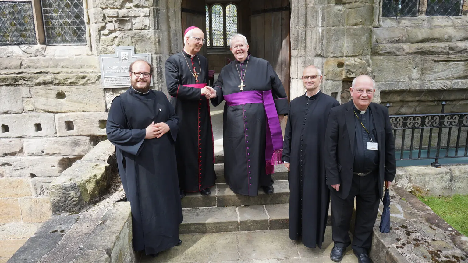 An historic agreement to recognise and celebrate the significance of the holy well and shrine to Saint Winefride in Holywell, Wales has been signed by the local Roman Catholic and Anglican bishops