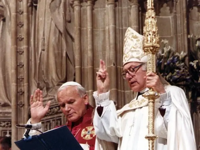 Pope John Paul II and Archbishop of Canterbury Robert Runcie at Canterbury