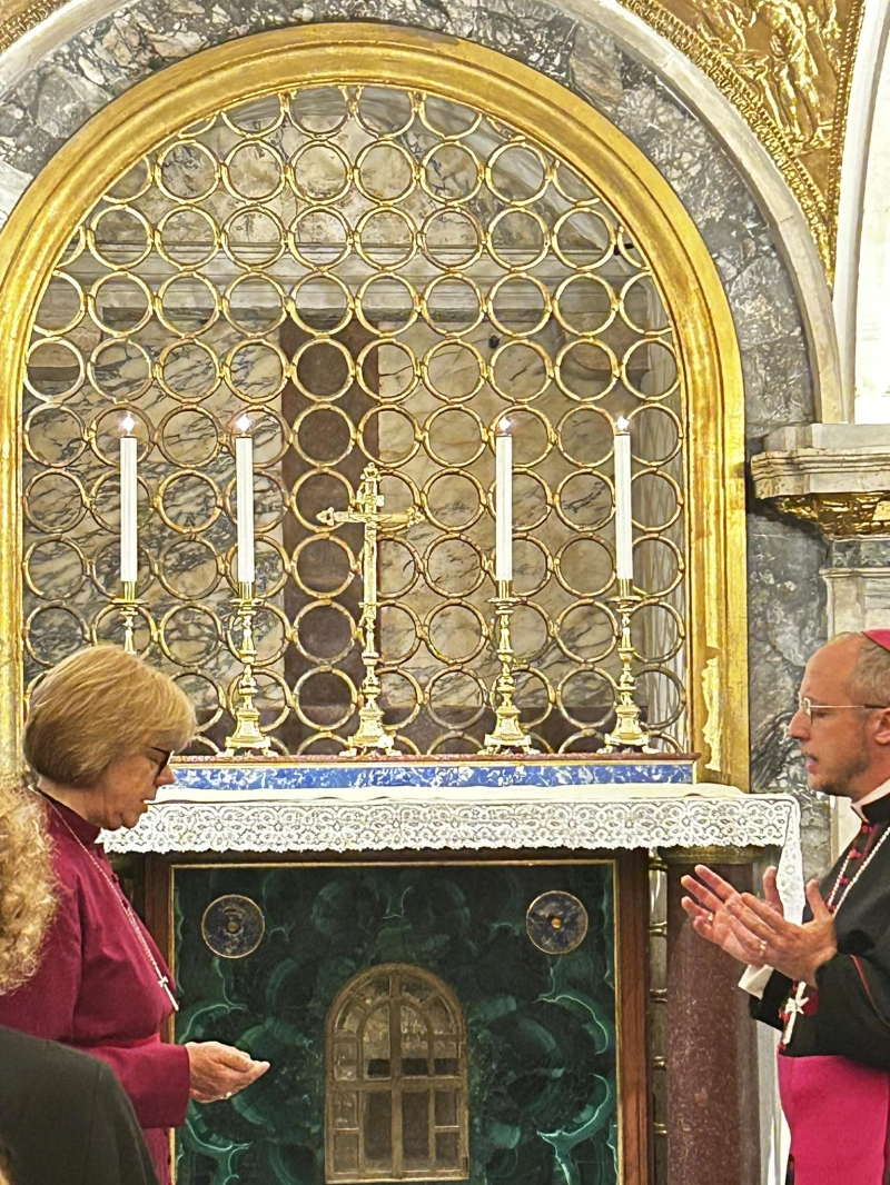 Archbishop of Canterbury Sarah Mullally began her visit to Rome with prayer in St Peter's Basilica