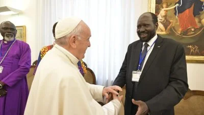 On April 10 and 11, Pope Francis, Archbishop Justin Welby, and Rev. John Chalmers (Church of Scotland) led a retreat for the political and religious leaders of South Sudan