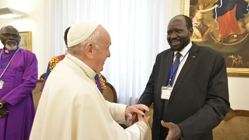 On April 10 and 11, Pope Francis, Archbishop Justin Welby, and Rev. John Chalmers (Church of Scotland) led a retreat for the political and religious leaders of South Sudan