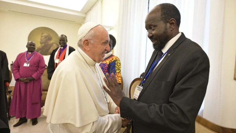 On April 10 and 11, Pope Francis, Archbishop Justin Welby, and Rev. John Chalmers (Church of Scotland) led a retreat for the political and religious leaders of South Sudan