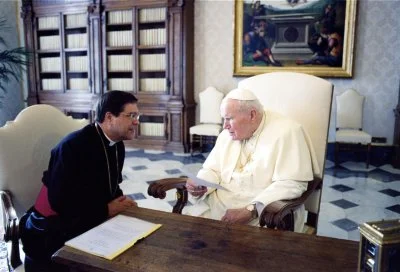 The Revd Canon John L. Peterson, the Secretary General of the Anglican Communion speaks with His Holiness Pope John Paul II at the Vatican