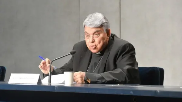 Press conference for the presentation of the Apostolic Constitution 