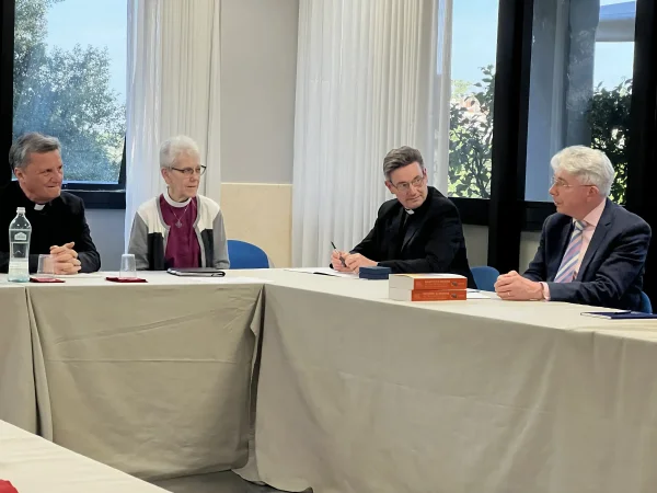 ARCIC-III meets with Synod leaders Cardinal Grech & Sr Natalie Becquart