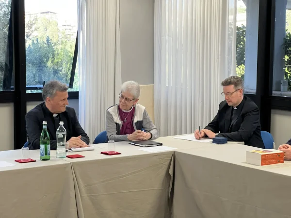 ARCIC-III meets with Synod leaders Cardinal Grech & Sr Natalie Becquart
