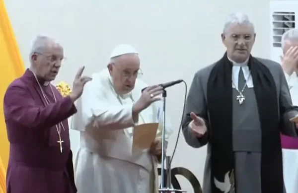 Pope Francis, Archbishop Welby and Moderator Greenshields pray the Aaronic blessing on the assembly at the Ecumenical Prayer Vigil in Juba, the centre-piece of their unique Ecumenical Peace Pilgrimage to South Sudan
