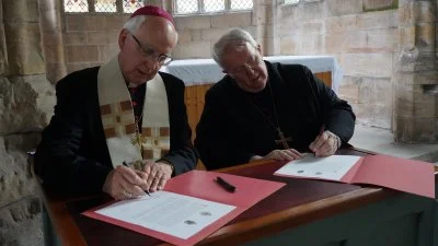 An historic agreement to recognise and celebrate the significance of the holy well and shrine to Saint Winefride in Holywell, Wales has been signed by the local Roman Catholic and Anglican bishops